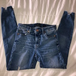 Women’s jeans